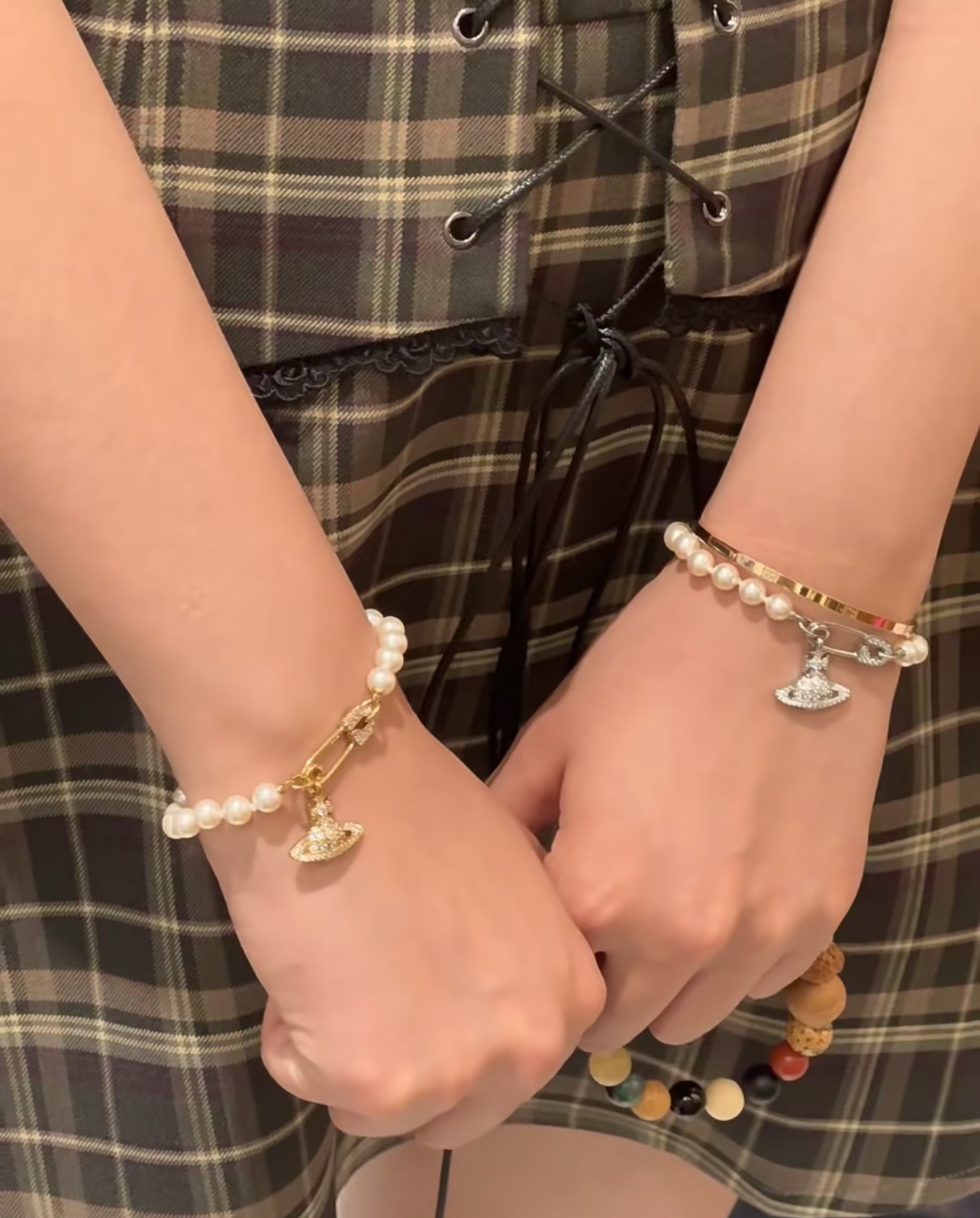 Vivienne Westwood 西太后 土星珍珠别针手链