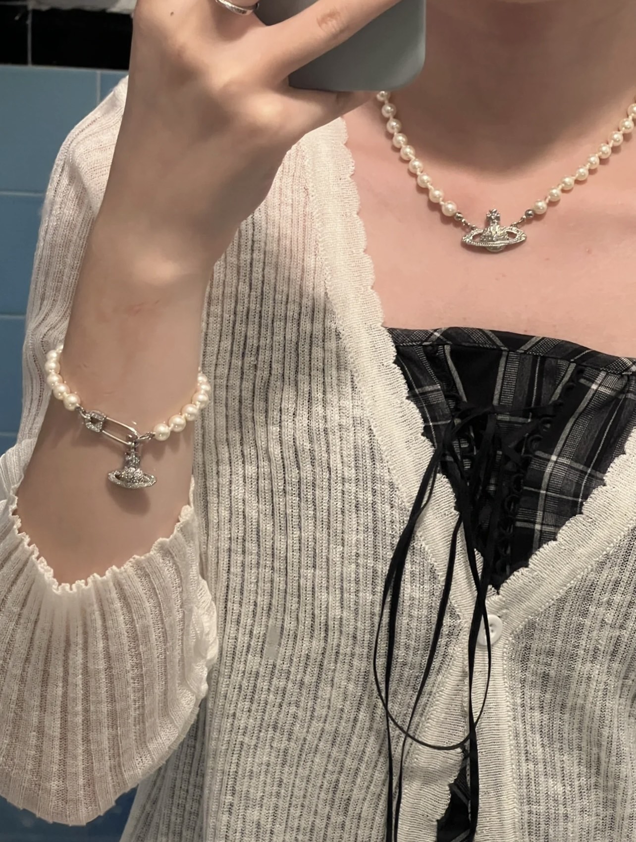 Vivienne Westwood 西太后 土星珍珠别针手链