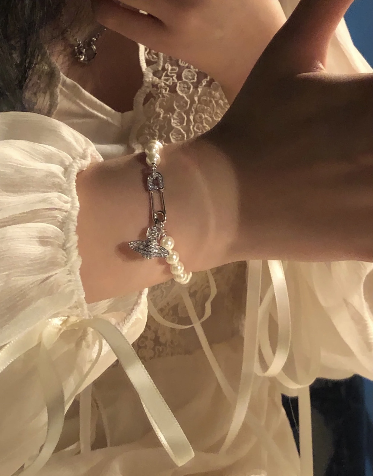 Vivienne Westwood 西太后 土星珍珠别针手链