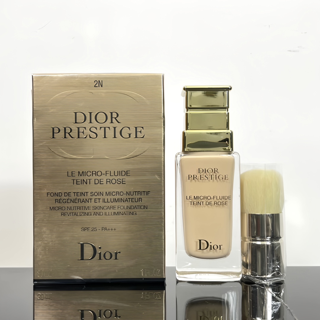 Base de maquillaje Dior con extracto de flores 30ml! Tonos: 0N#, 1N#.