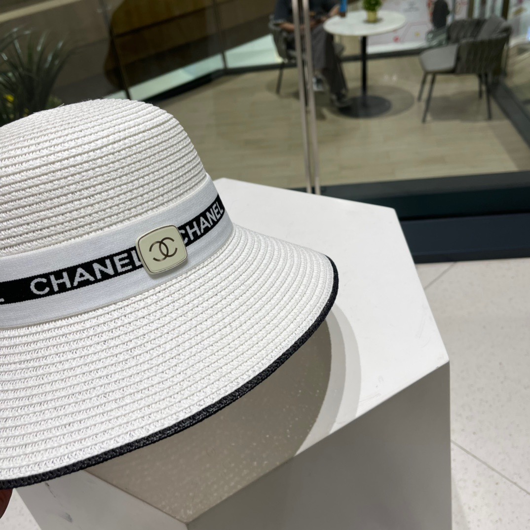 【Chanel香奈儿】新款草编编织草帽，度假休闲必备，优雅大方的一款