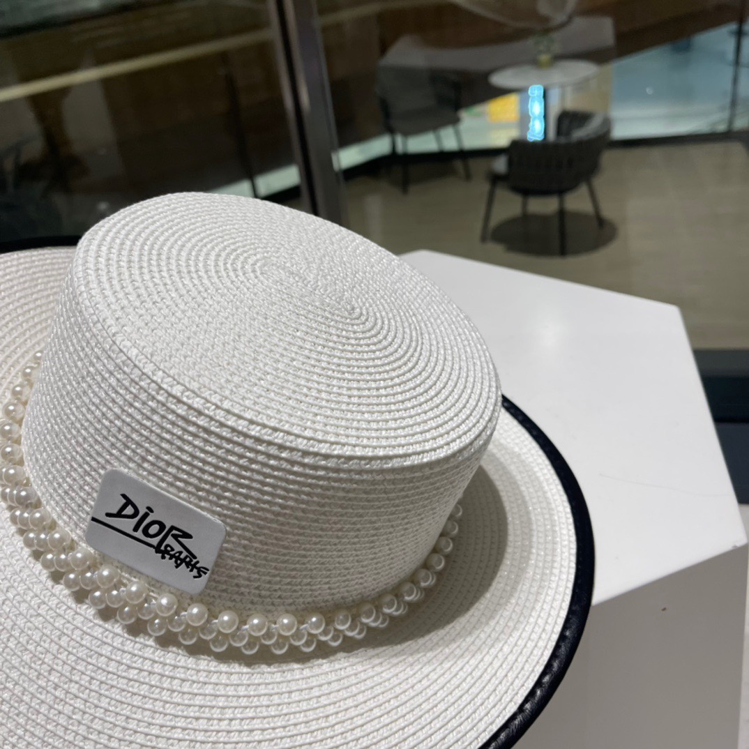 Dior迪奥新品搭配珍珠更完美草帽 精简盆帽 代购版本！时尚潮流，高端做工！非一般的品质，细节看实拍哦