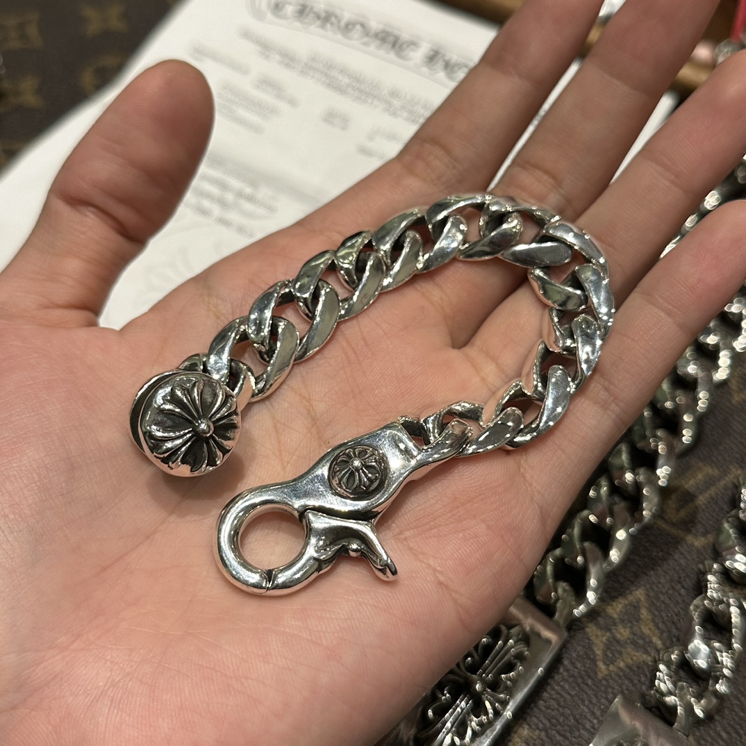 Bracelets & Bangles