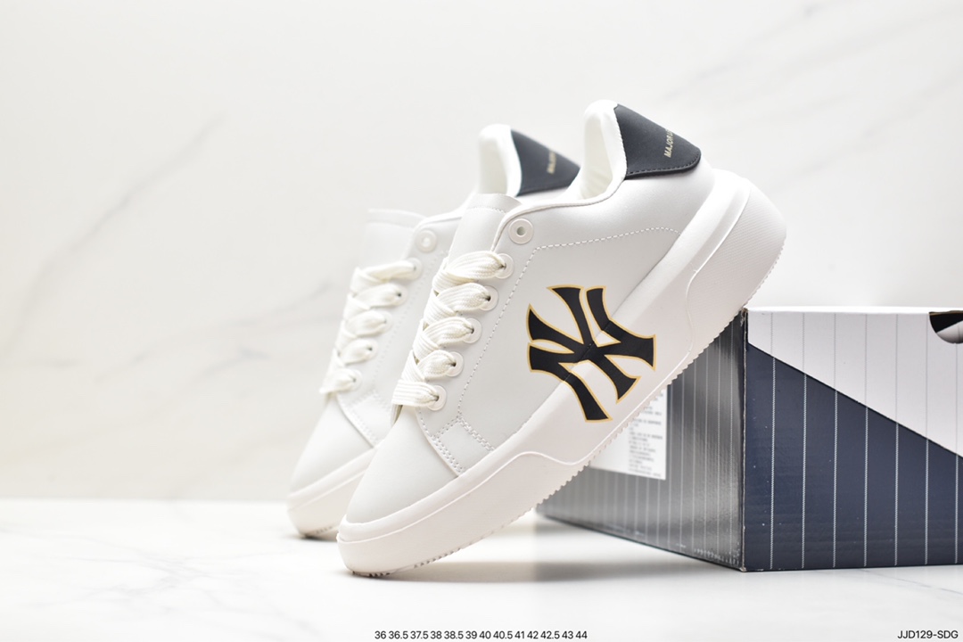 MLB Chunky Liner New York Yankees Senior Shoes Series Low-top Jogging Shoes ”Leather White Black NY Print”