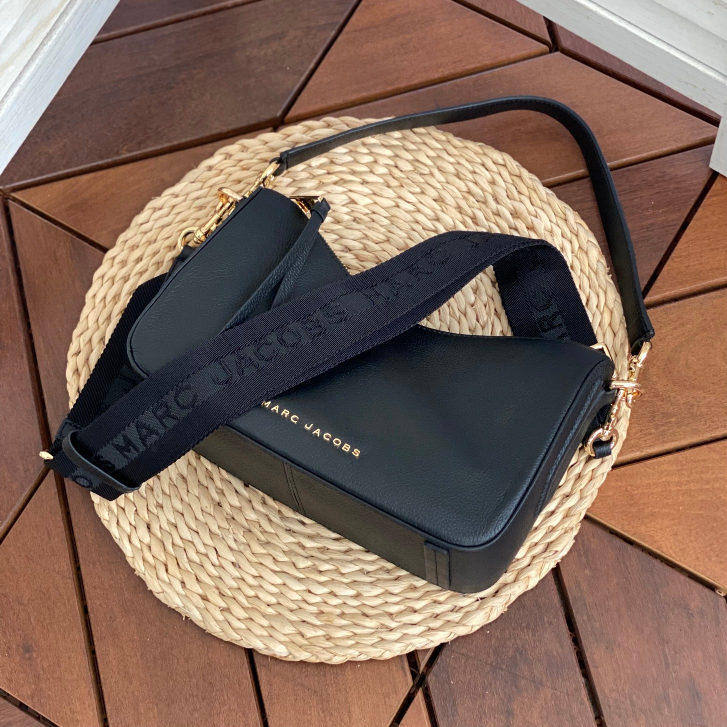 Marc Jacobs ～牛皮斜挎包黑色大号28*11*17cm