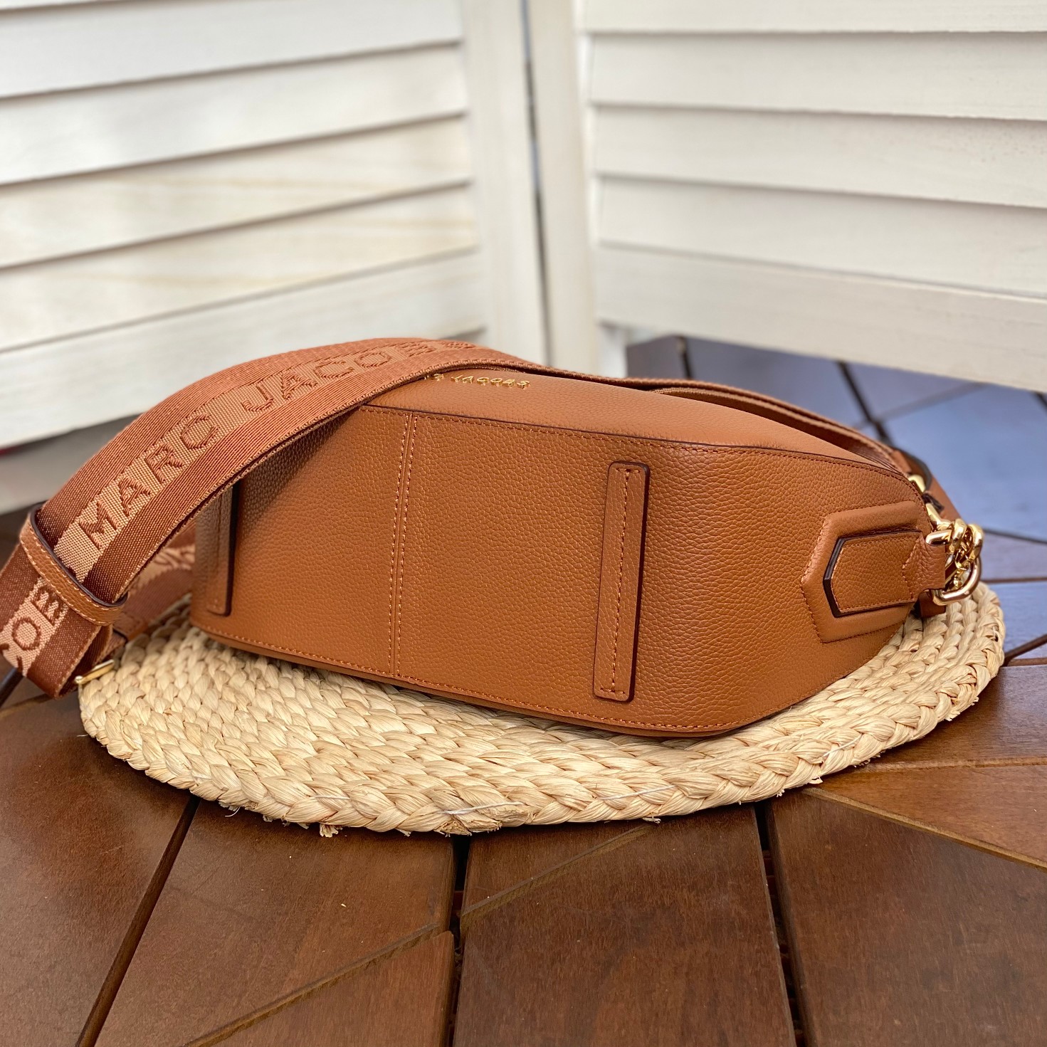 Marc Jacobs ～牛皮斜挎包棕色大号28*11*17cm