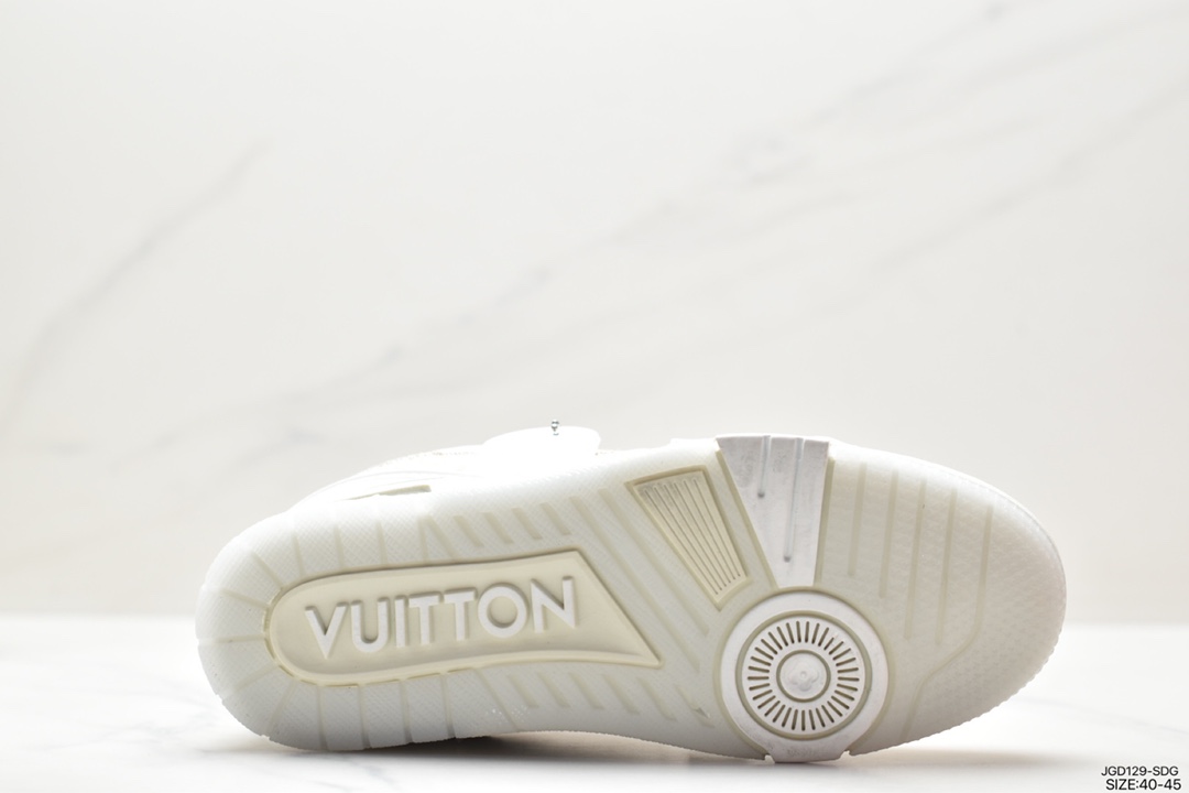 The new LVLouis Vuitton Trainer Sneaker Low casual sports culture all-match sneakers