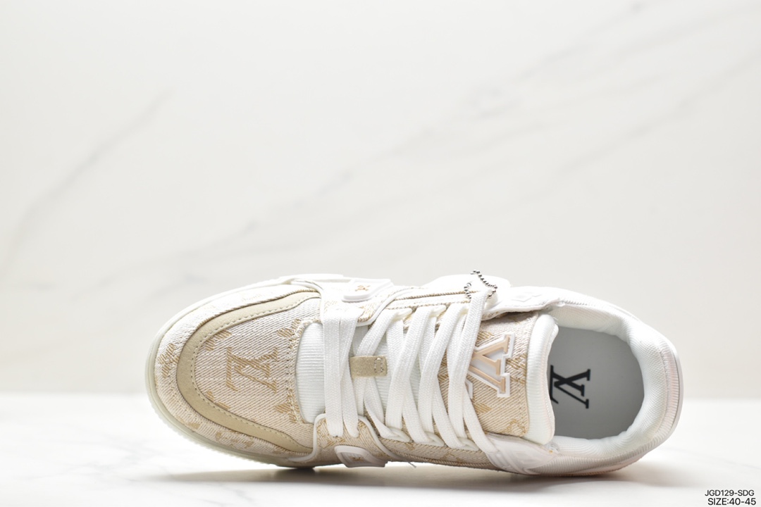 The new LVLouis Vuitton Trainer Sneaker Low casual sports culture all-match sneakers