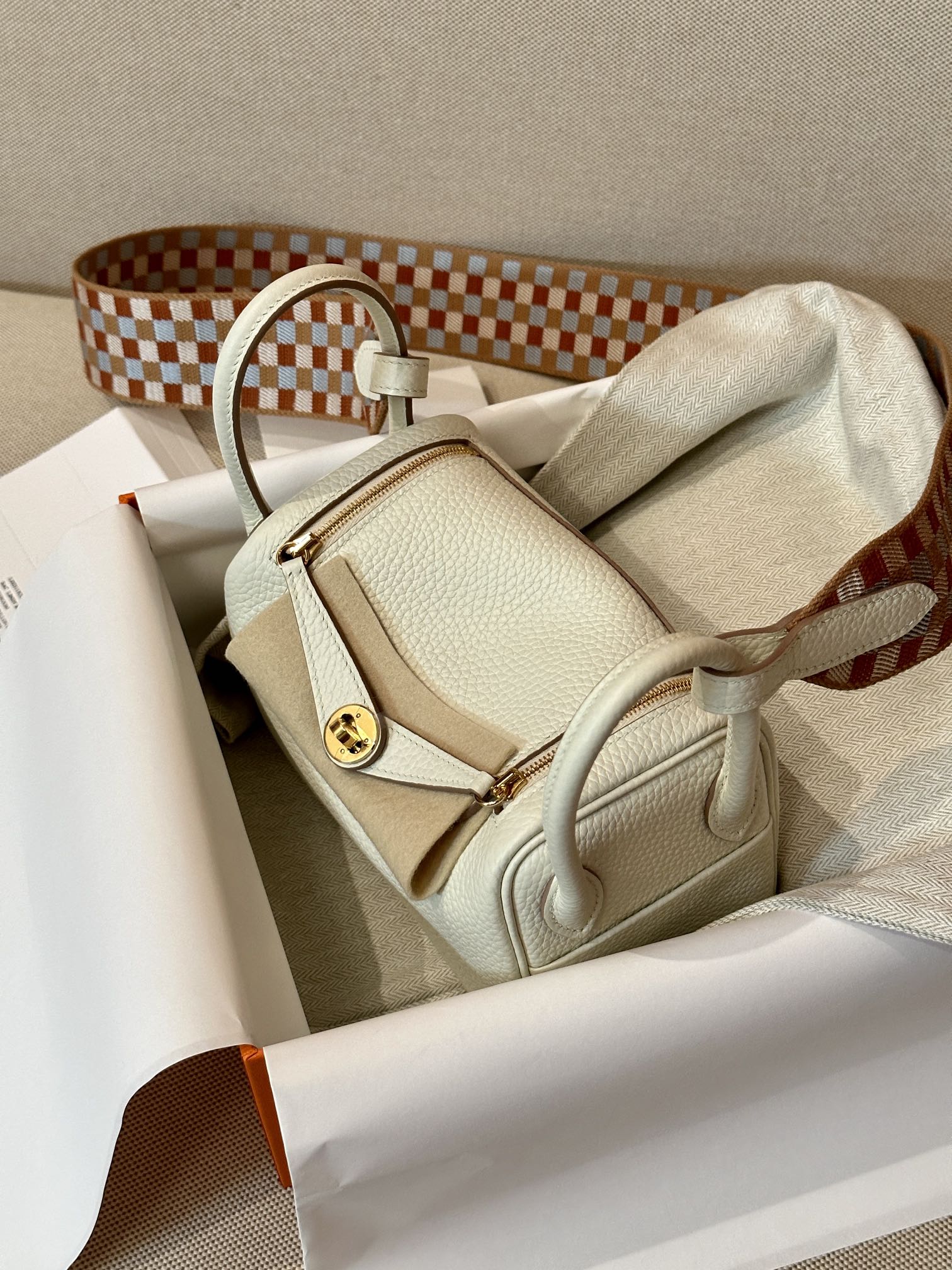 Hermes Lindy Cream shoulder everyday