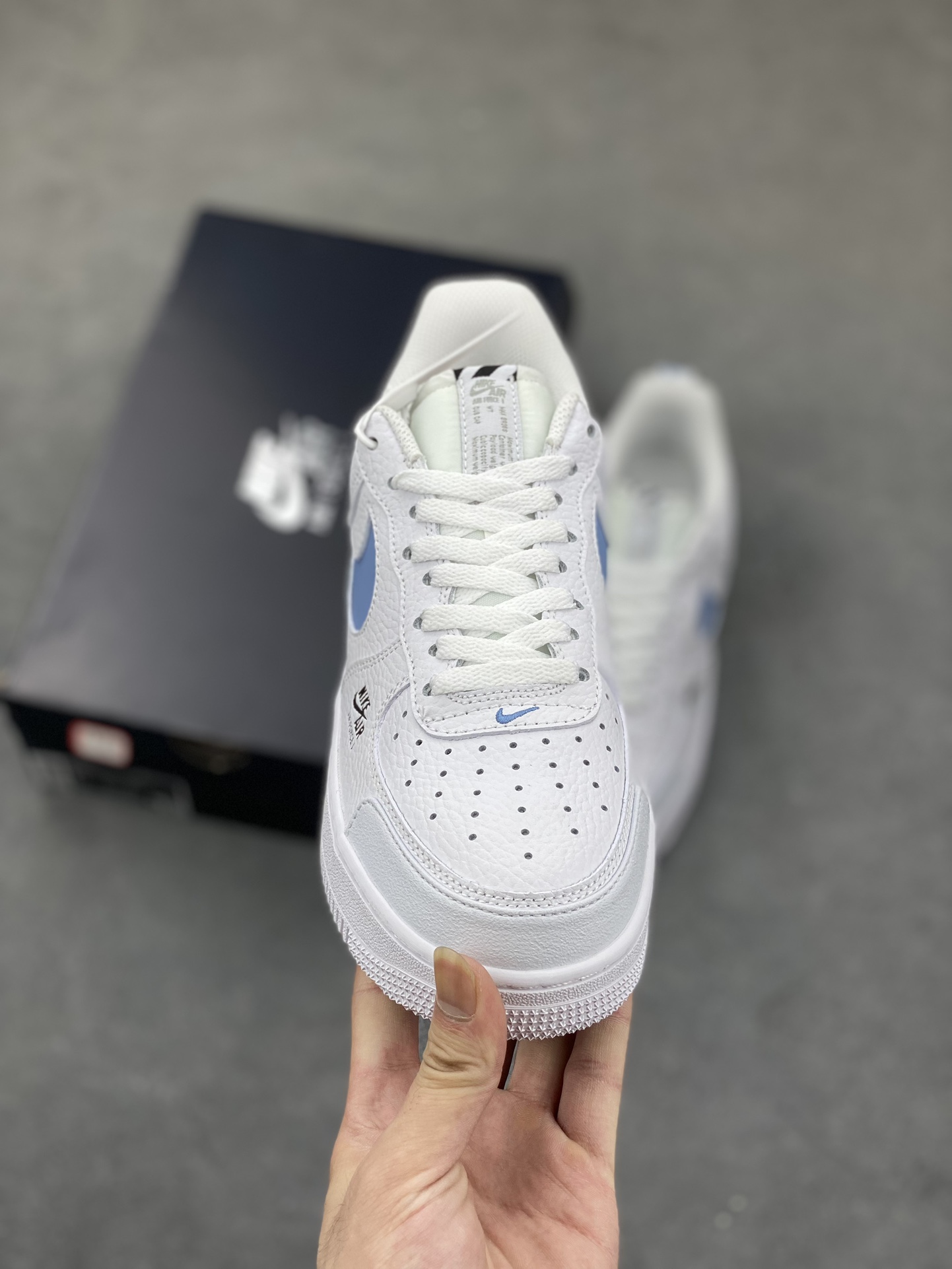 Nike Air Force 1 Premium White Reflective Casual Sneakers (CV3039-118) 3 i1691260905 590 1