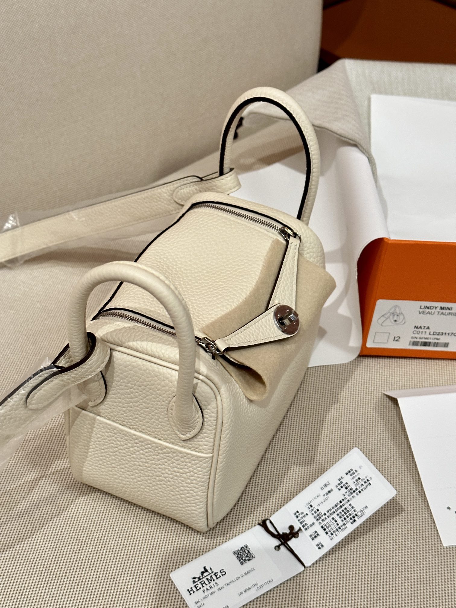 Hermes Lindy Nata mini shoulder everyday