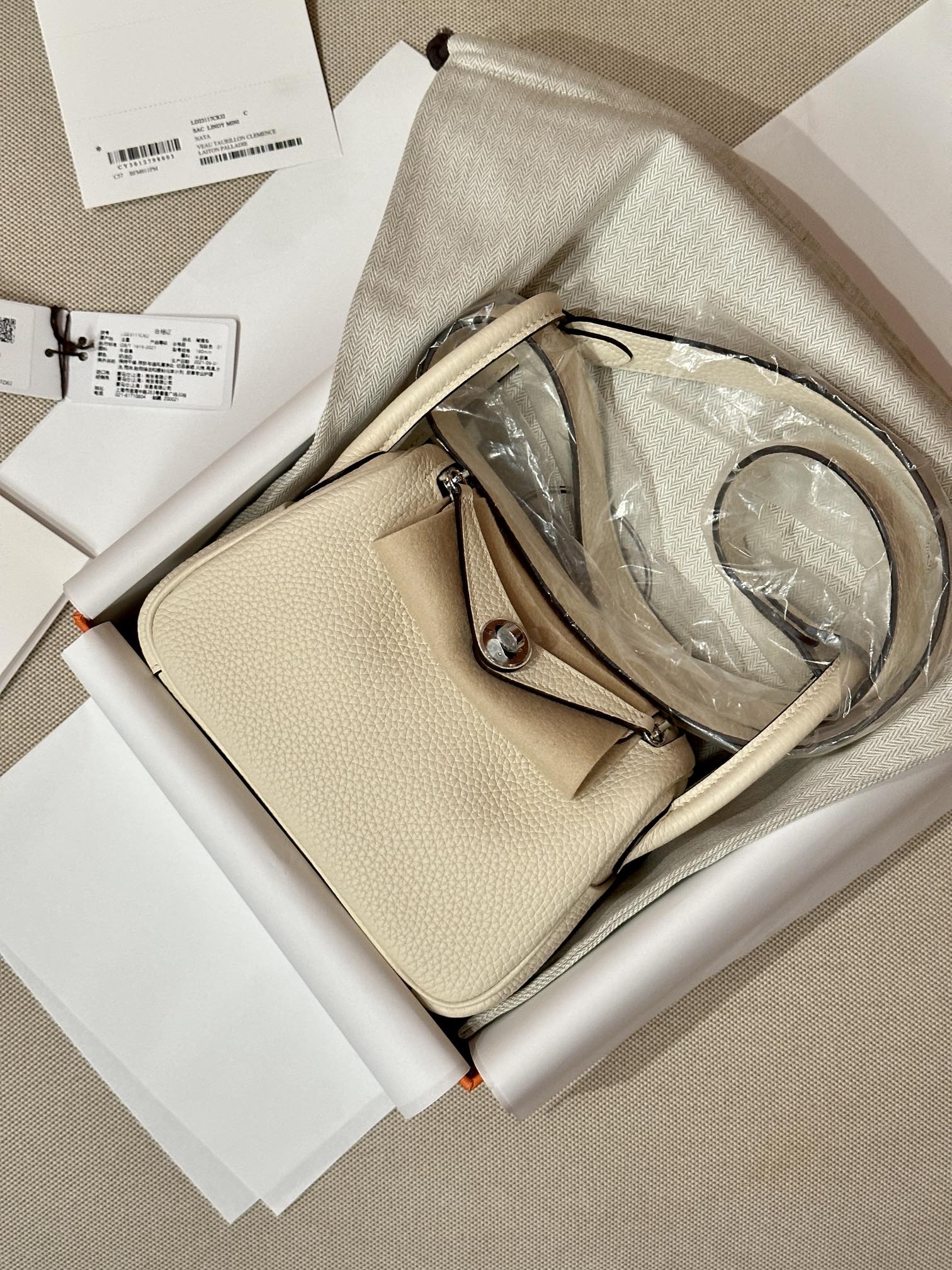 Hermes Lindy Nata mini shoulder everyday