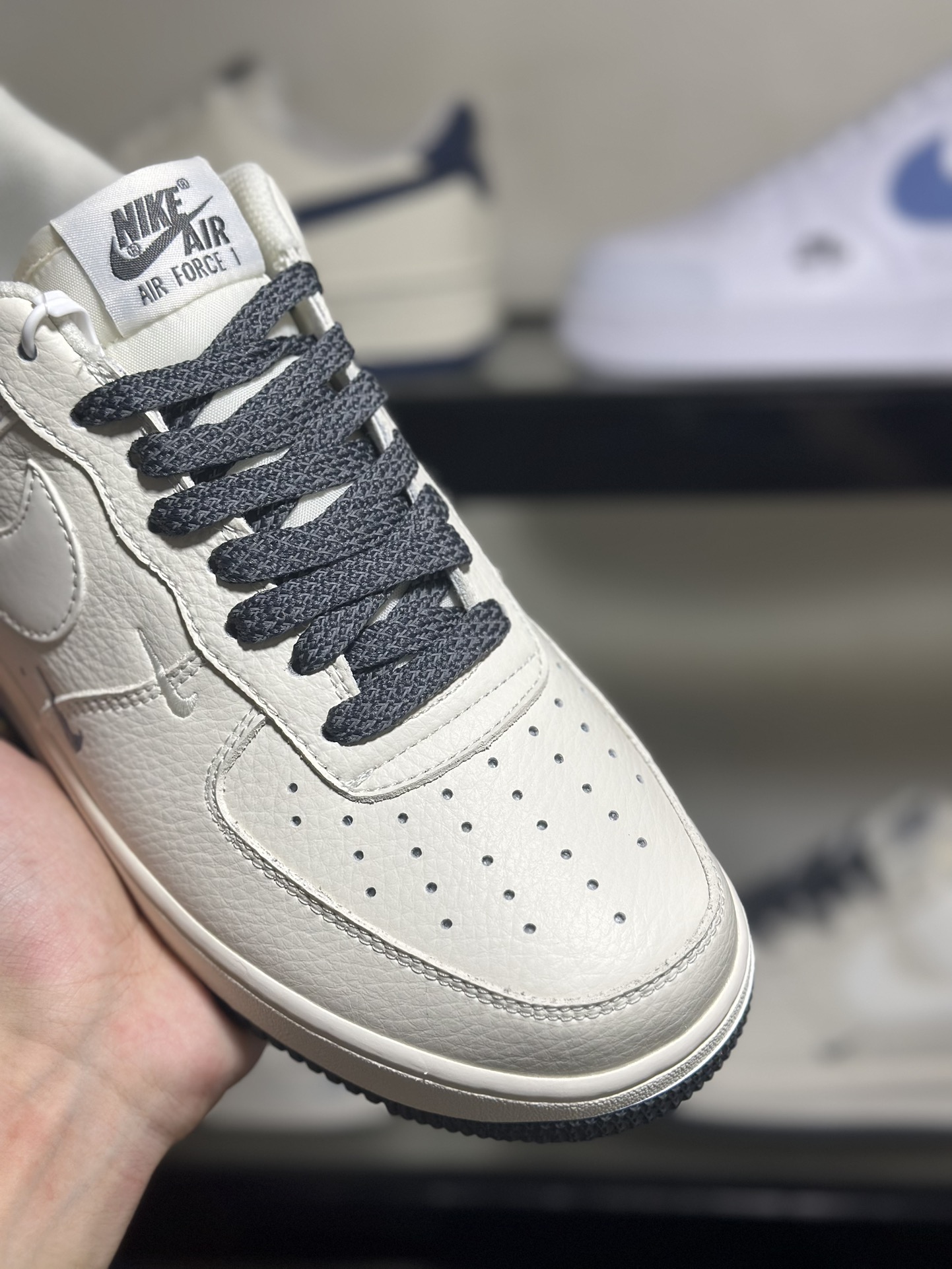 NikeAirForce1Low米白