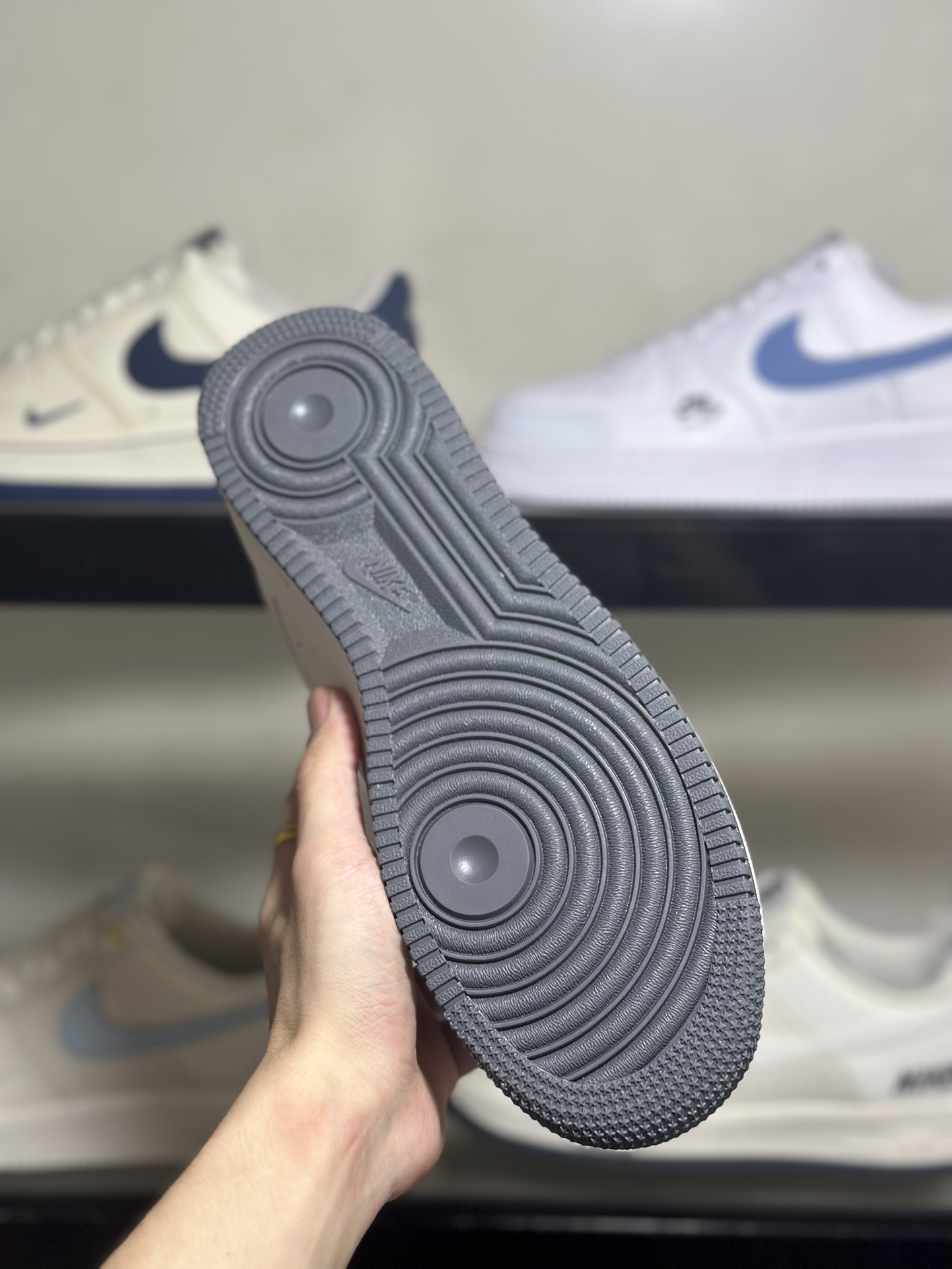 NikeAirForce1Low米白