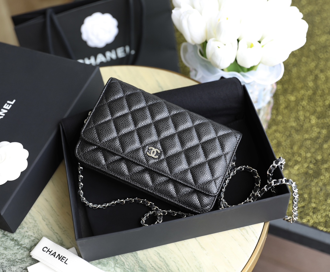 Chanel 7 Star
 Crossbody & Shoulder Bags Black All Steel Chains