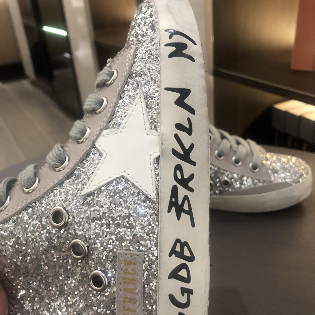 Trendy $495 Graffiti Shoes: Redefining Aesthetics with GGDB Dirty Sneakers - 图片 4