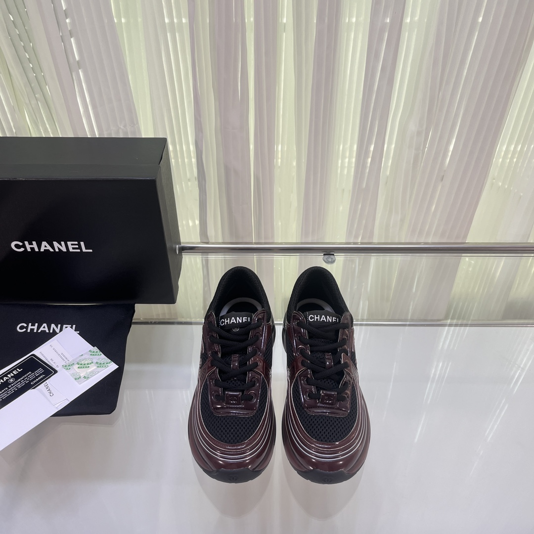 Chanel Chaussures De Sport épissure Femmes Cuir de vache Peu importe