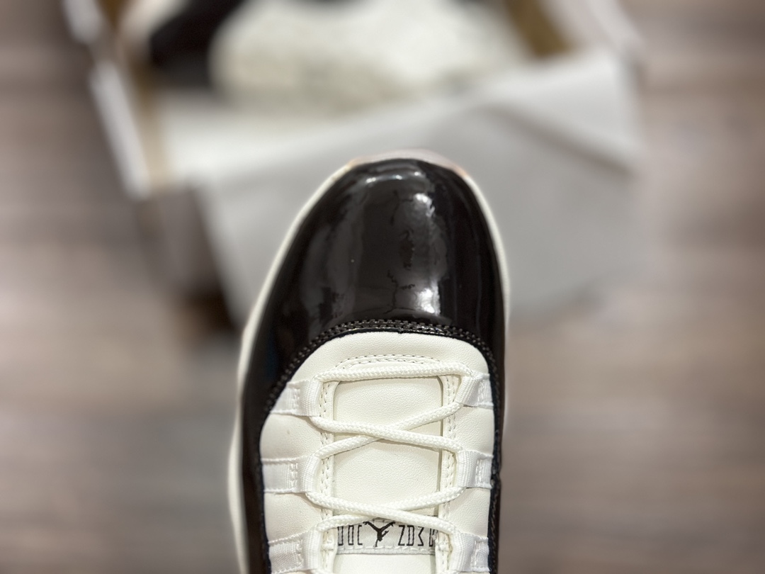 Air Jordan 11 AJ11 乔丹11代皮面粉底 篮球鞋 AR0715-101