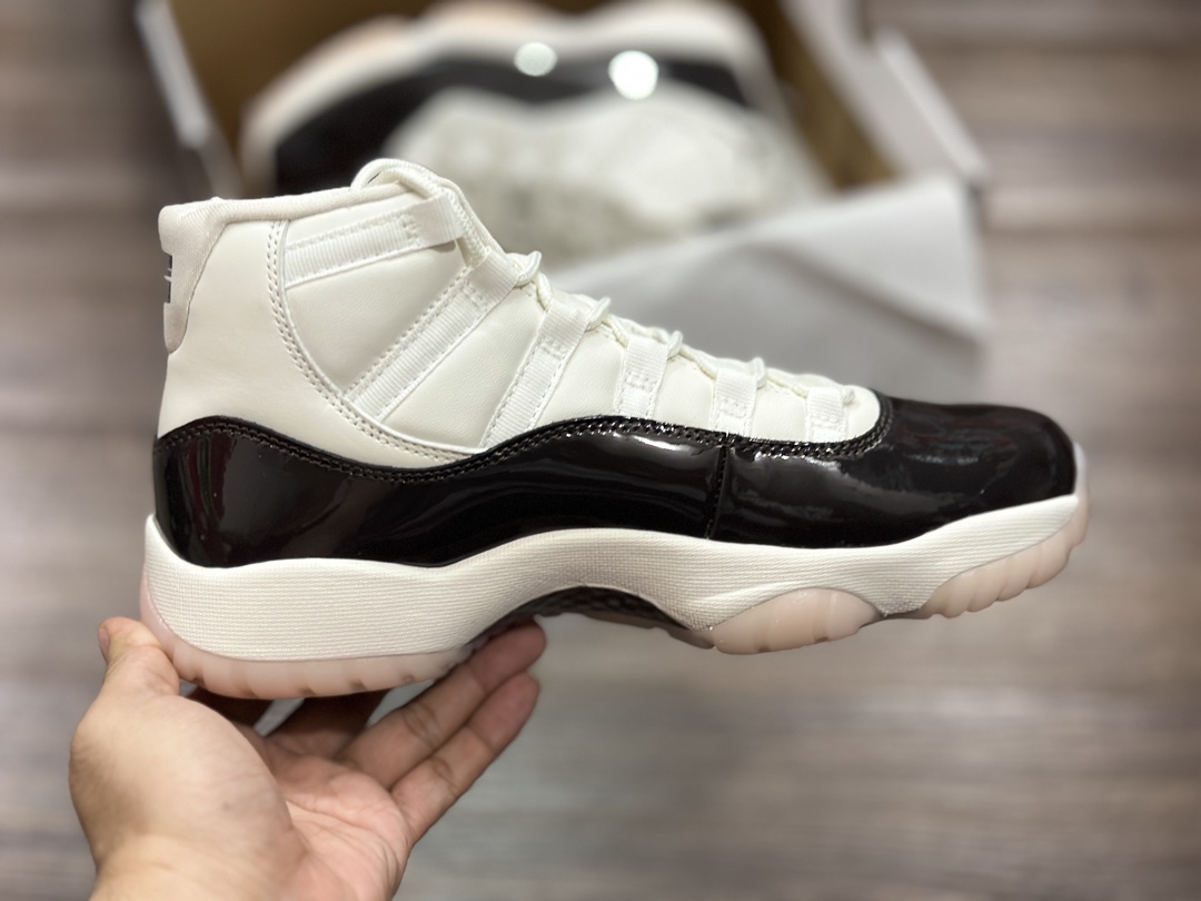 Air Jordan 11 AJ11 乔丹11代皮面粉底 篮球鞋 AR0715-101