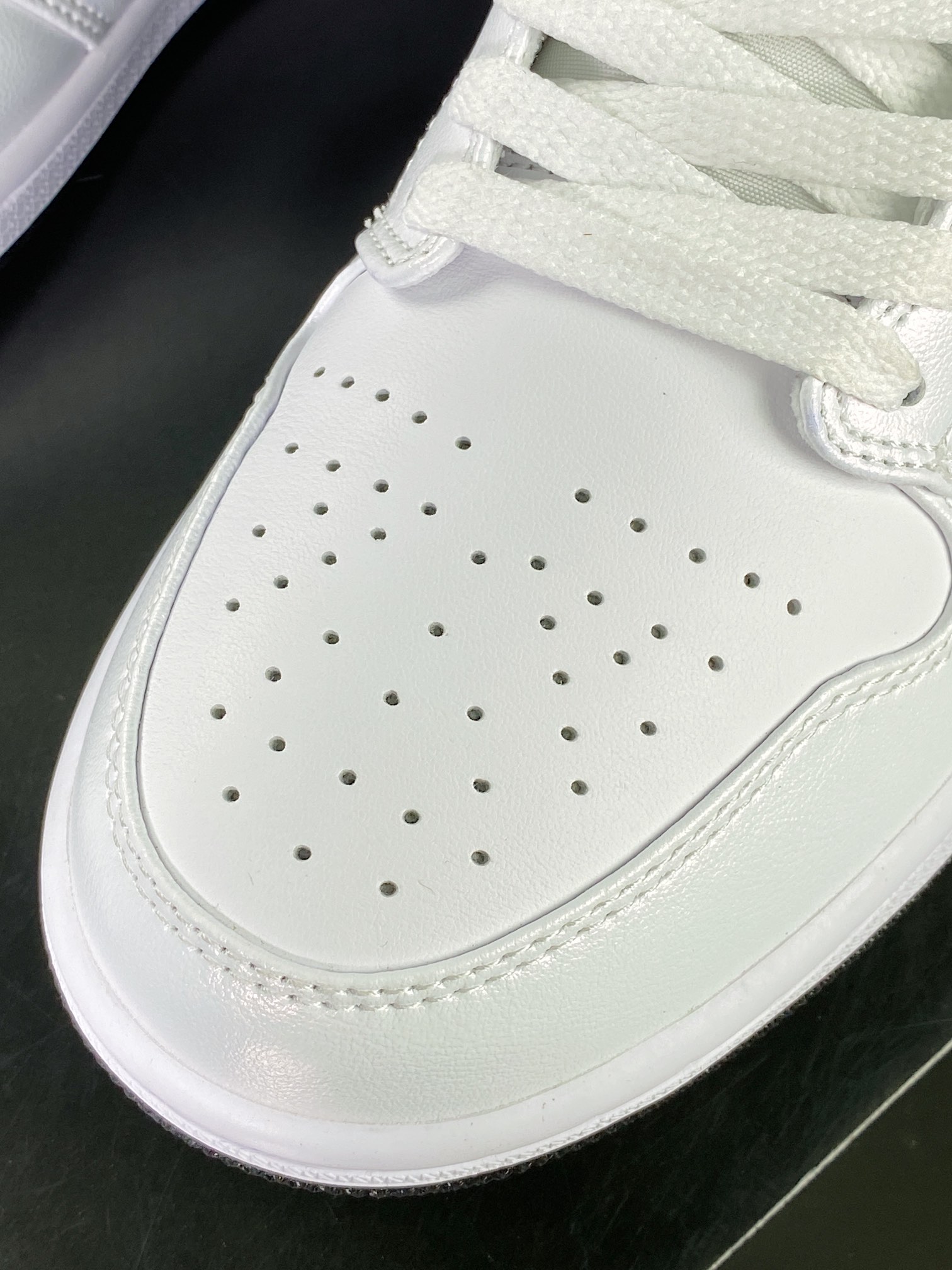 Air Jordan 1 Low”White Black Hits”AJ1乔丹一代低帮篮球鞋“白耀黑”553560-132