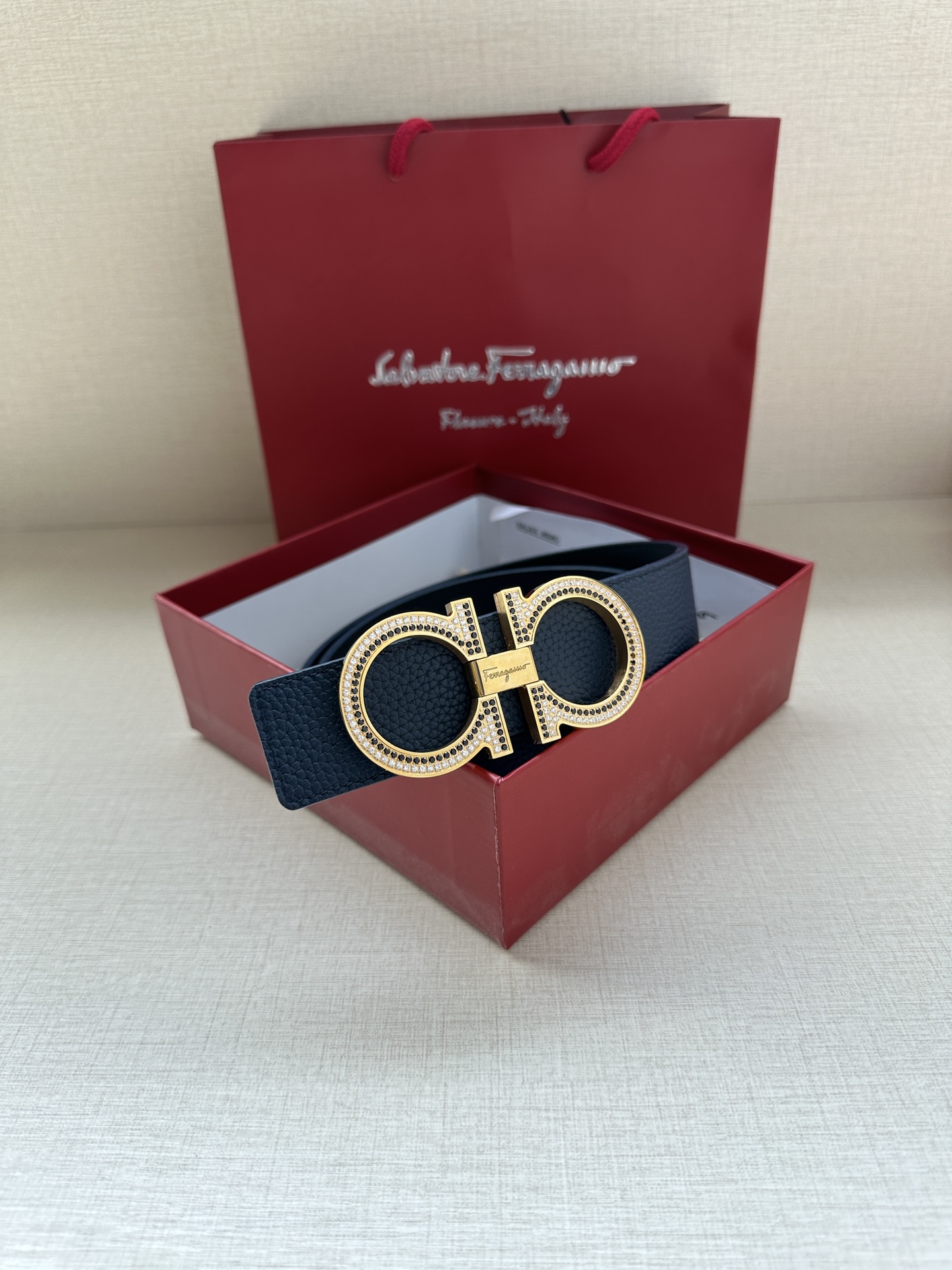 Ferragamo.菲拉格慕宽度3.