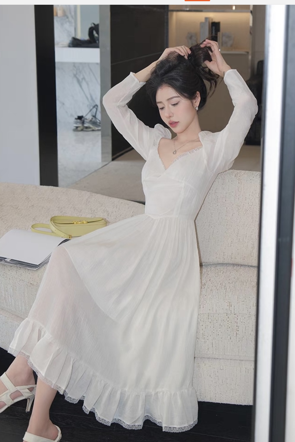 P690 One-Size-Fits-All Dress: Sweet, Retro Style with Unique Details in Precious White