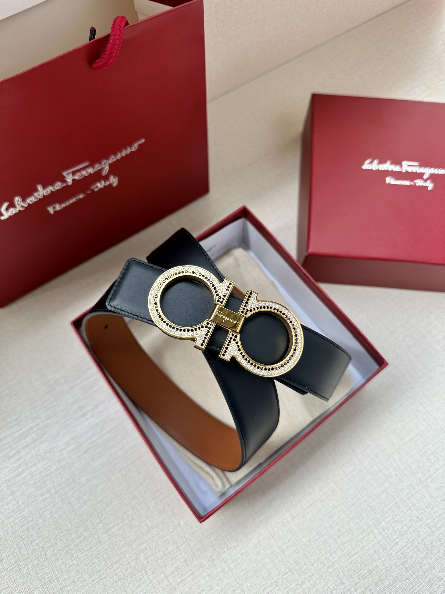 Ferragamo.菲拉格慕宽度3.