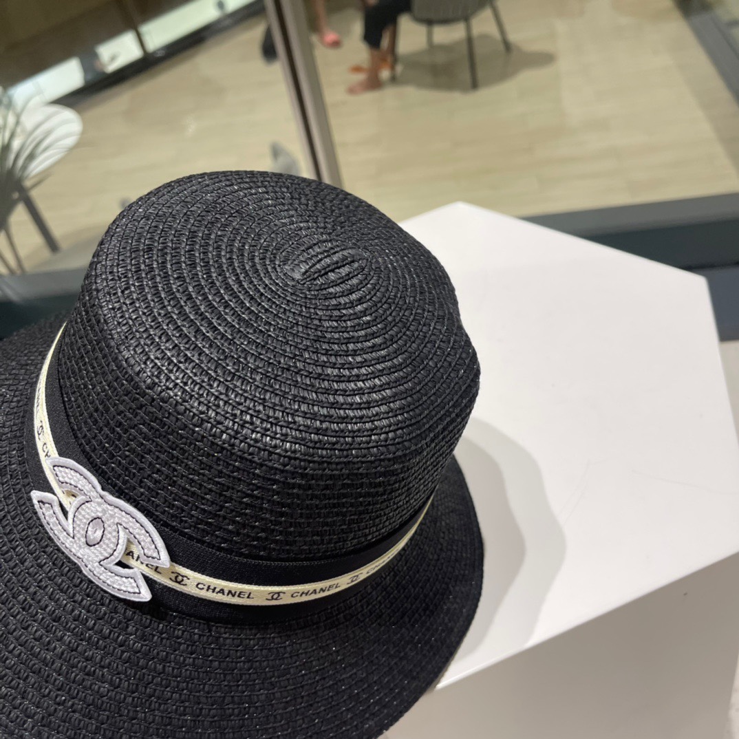  Chanel香奈儿草帽，头围57cm。