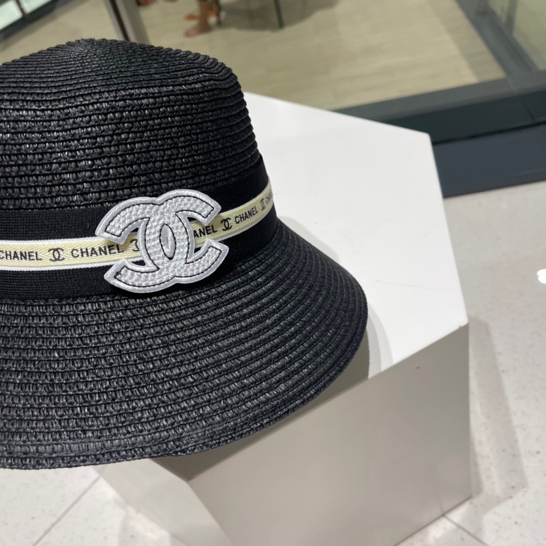  Chanel香奈儿草帽，头围57cm。