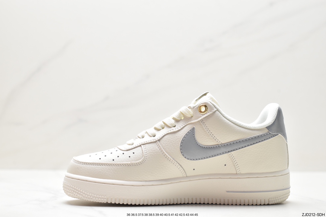 耐克Nike Air Force 1 ‘07 Low MK0621-977