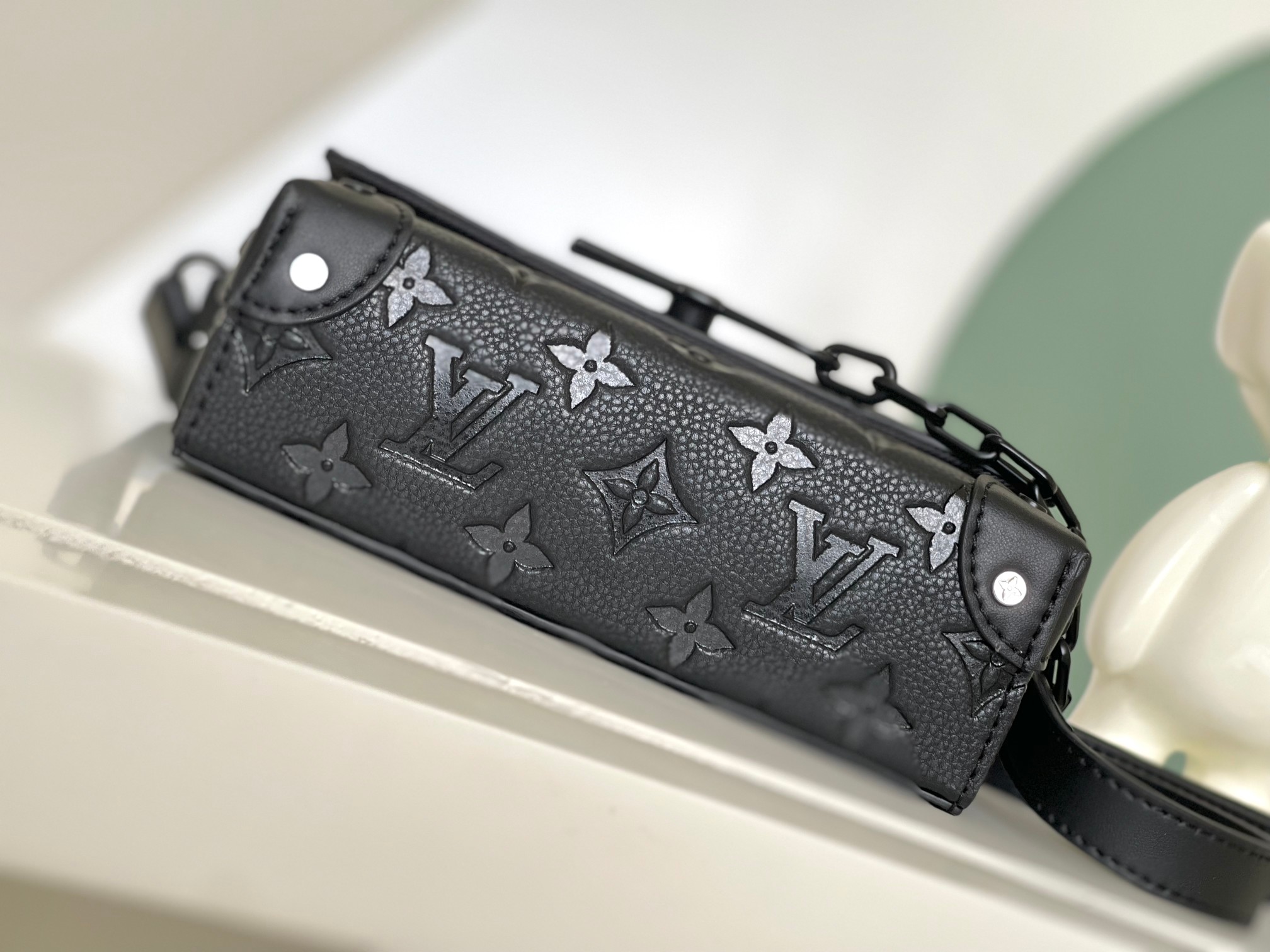 Louis Vuitton Black Monogram Taurillon Leather Steamer Messenger Bag 5 a1691340500801 5343