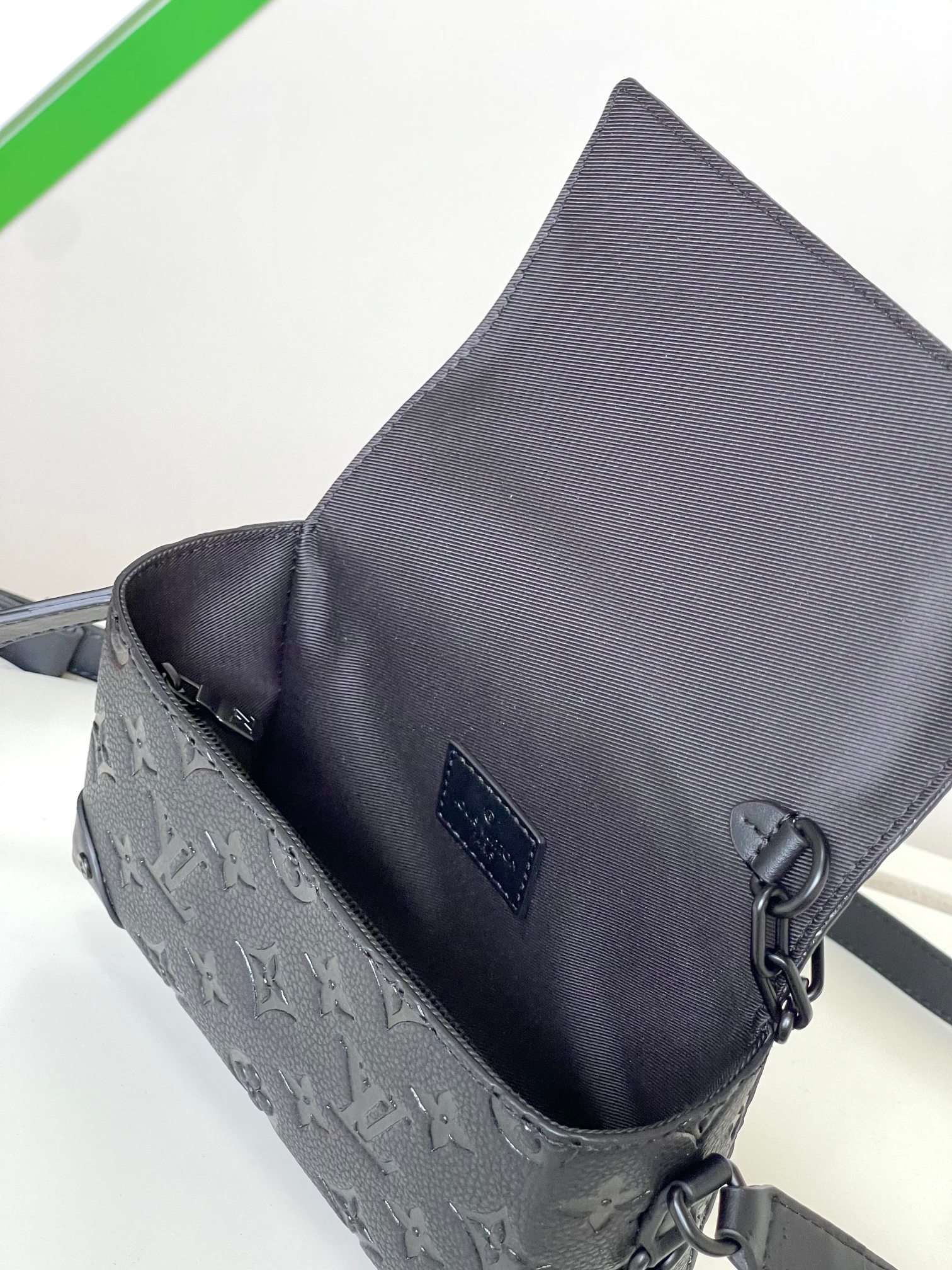 Louis Vuitton Black Monogram Taurillon Leather Steamer Messenger Bag 9 a1691340502281 1737