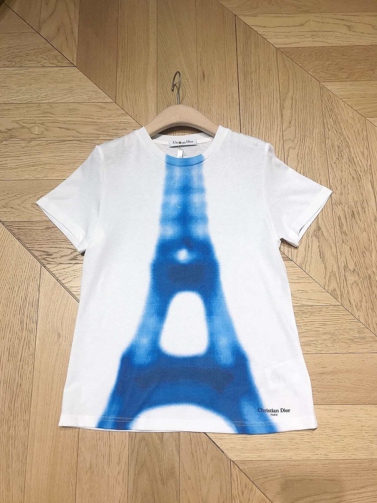 Dio*r2023cruise初秋新款DIO*R字母印花T恤巴黎埃菲尔铁塔印花圆领设计简洁大方个性又时髦