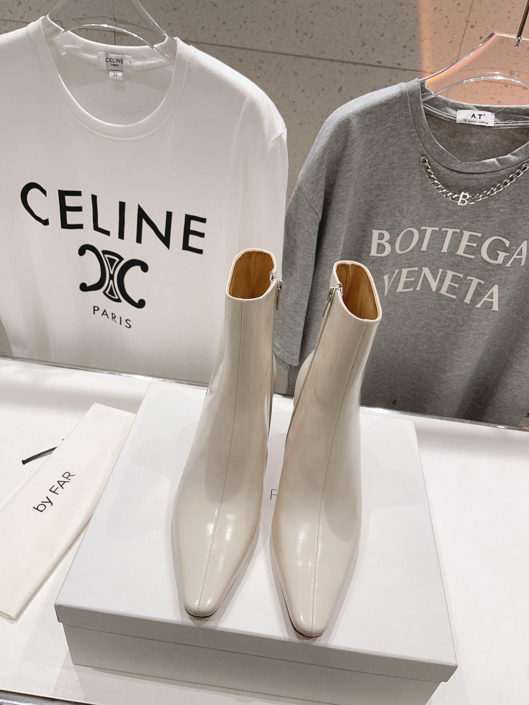 高版本出厂 🆕By Far 2025秋冬上新 气质款 全皮版 小猫跟 新款靴子 1:1 正品购入 小方头