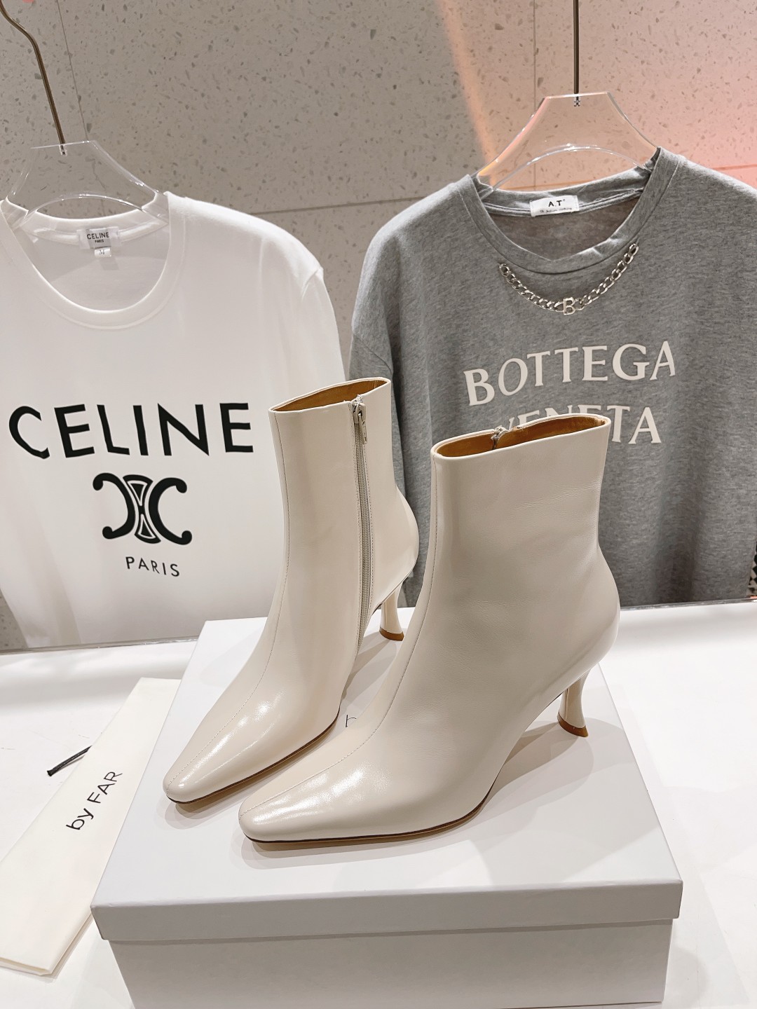 高版本出厂 🆕By Far 2025秋冬上新 气质款 全皮版 小猫跟 新款靴子 1:1 正品购入 小方头