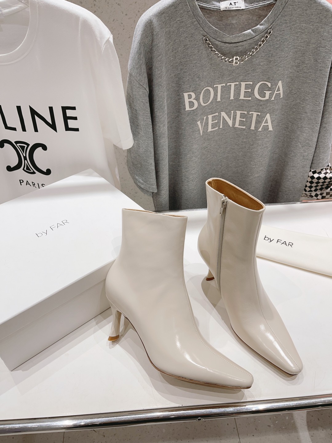高版本出厂 🆕By Far 2025秋冬上新 气质款 全皮版 小猫跟 新款靴子 1:1 正品购入 小方头