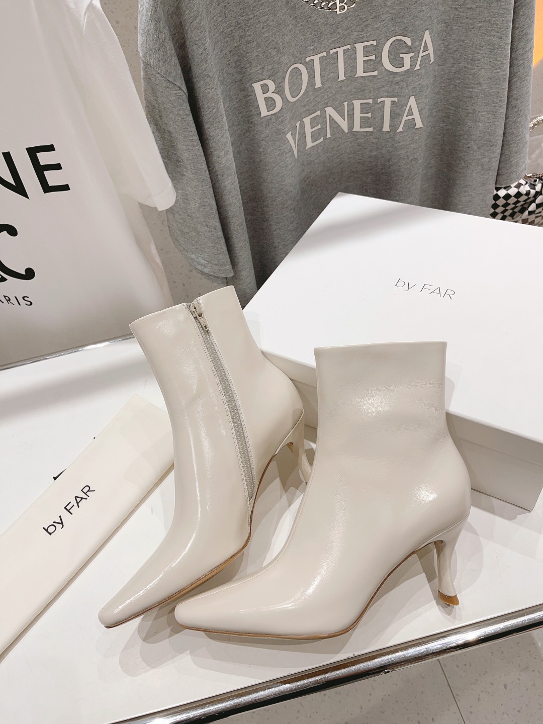 高版本出厂 🆕By Far 2025秋冬上新 气质款 全皮版 小猫跟 新款靴子 1:1 正品购入 小方头