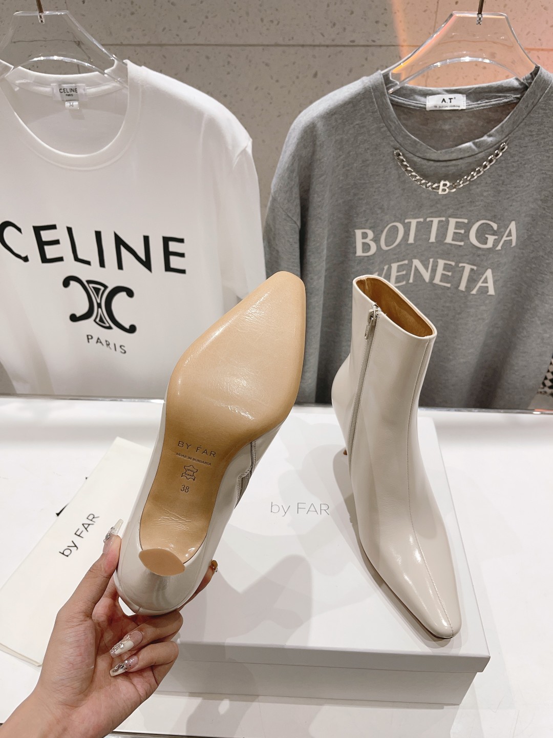 高版本出厂 🆕By Far 2025秋冬上新 气质款 全皮版 小猫跟 新款靴子 1:1 正品购入 小方头