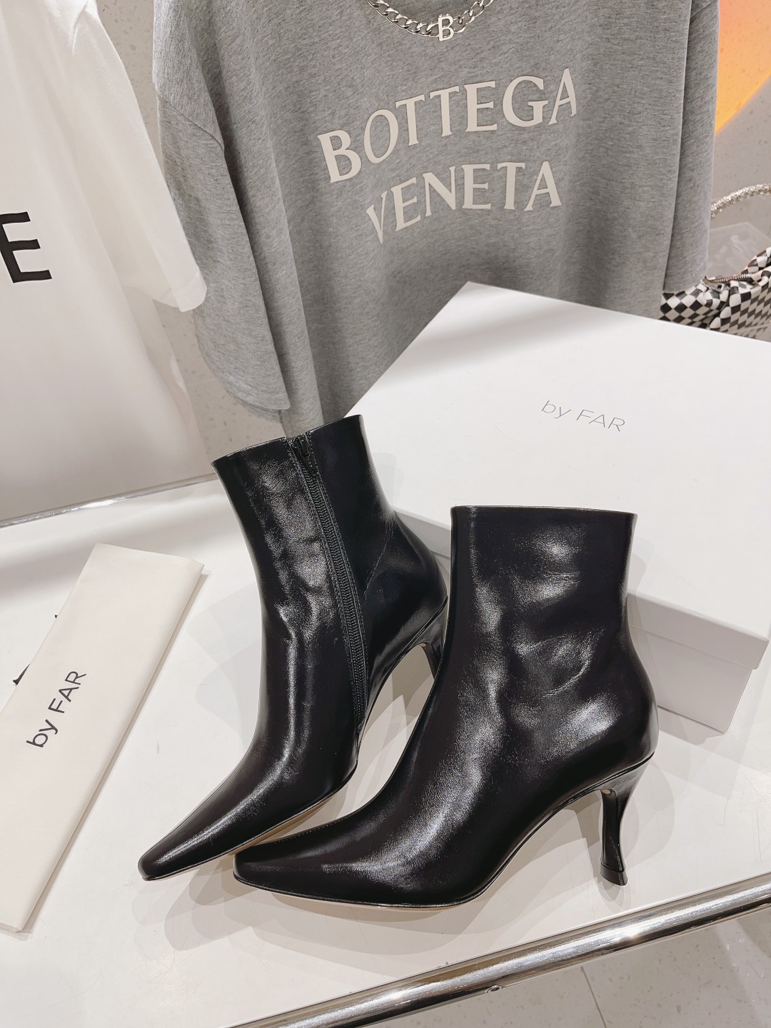 高版本出厂 🆕By Far 2025秋冬上新 气质款 全皮版 小猫跟 新款靴子 1:1 正品购入 小方头