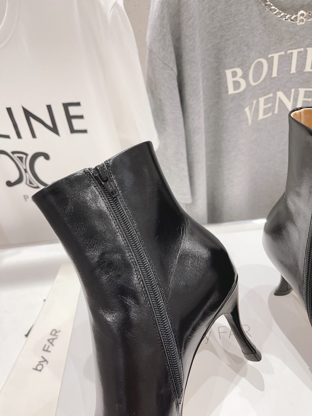 高版本出厂 🆕By Far 2025秋冬上新 气质款 全皮版 小猫跟 新款靴子 1:1 正品购入 小方头