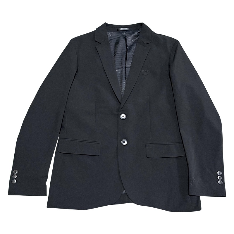 Nuevo traje casual de otoño de Prada TAMAÑO: 48-50-52-54-56 Los elementos de la etiqueta están perfectamente incrustado…