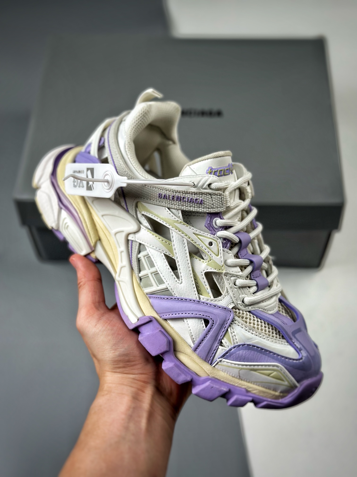 5837060 VG Balenciaga 4.ª generación 4.0 Balenciaga Track 4.0 Balenciaga 4.ª generación añade un nuevo diseño y continú…