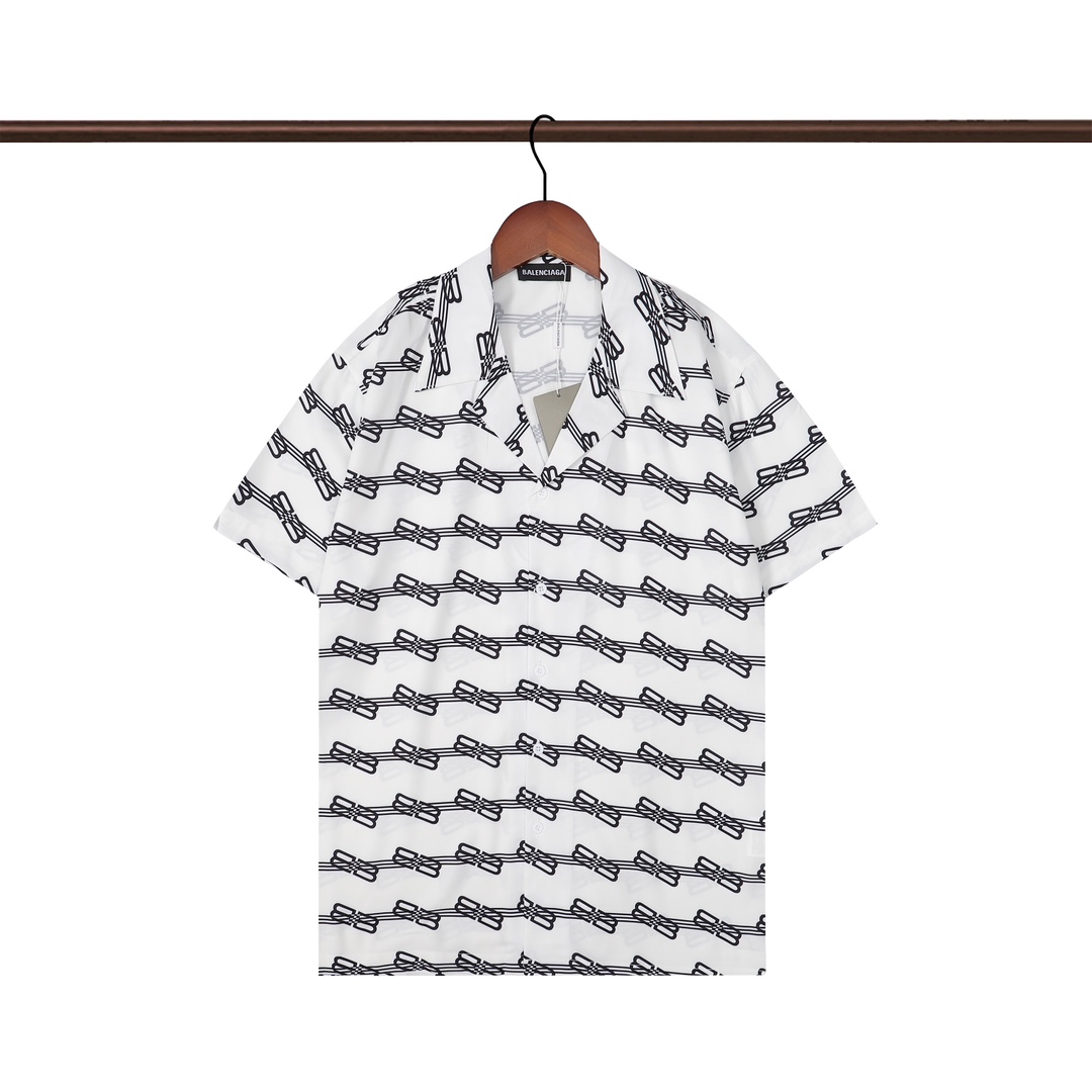 P55+P53 BALENCIAGA 巴黎世家
经典印花套装，黑色 白色 咖啡色 M L XL 2XL 3XL