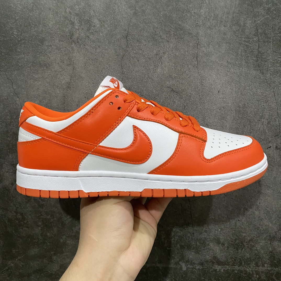 【N版纯原】Dunk Low 白橙拼接 大学橙 雪城 货号：CU1726-101nn品质远超市场同级别代号纯原n无论清洁度 做工鞋型 用料 都是最高标准打造n原厂原档案开发，原盒原标，原厂头层皮料，官方原版设计，做工细节全方位比对原鞋。 尺码：35.5-47.5-莆田鞋批发中心