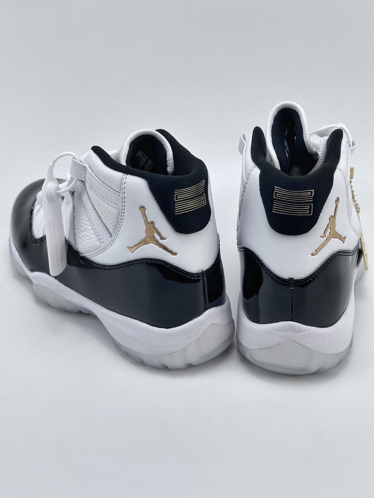 Air Jordan 11 Low ”Defining Moments” DMP 白黑 AJ11 CT8012-170