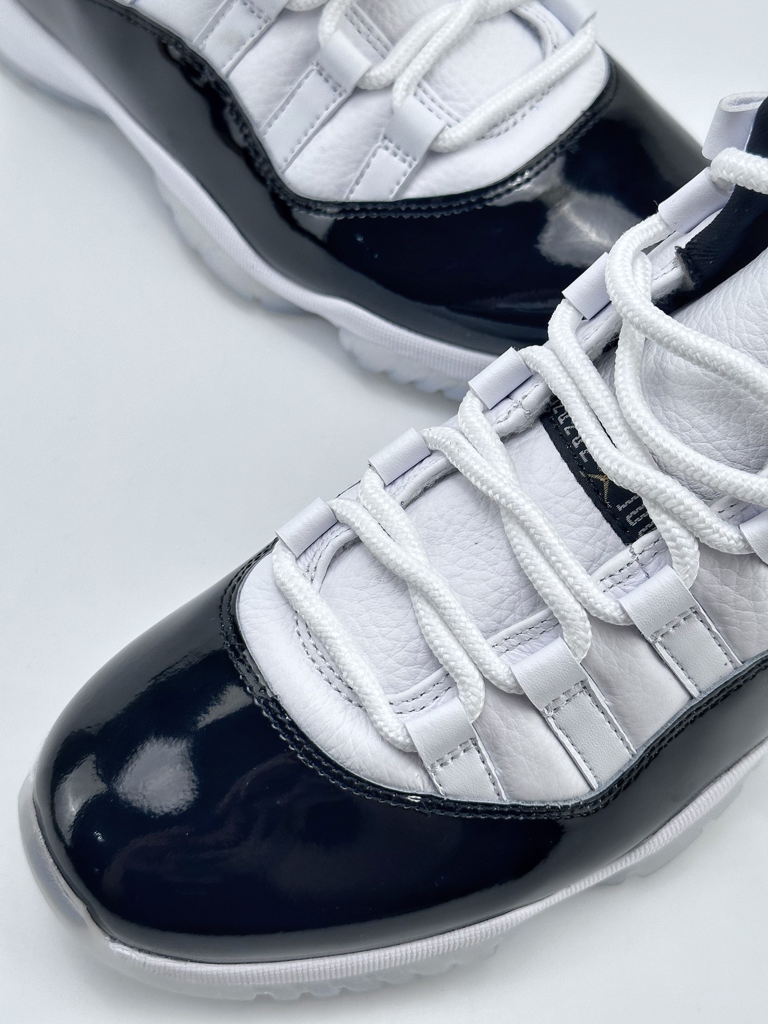 Air Jordan 11 Low ”Defining Moments” DMP 白黑 AJ11 CT8012-170