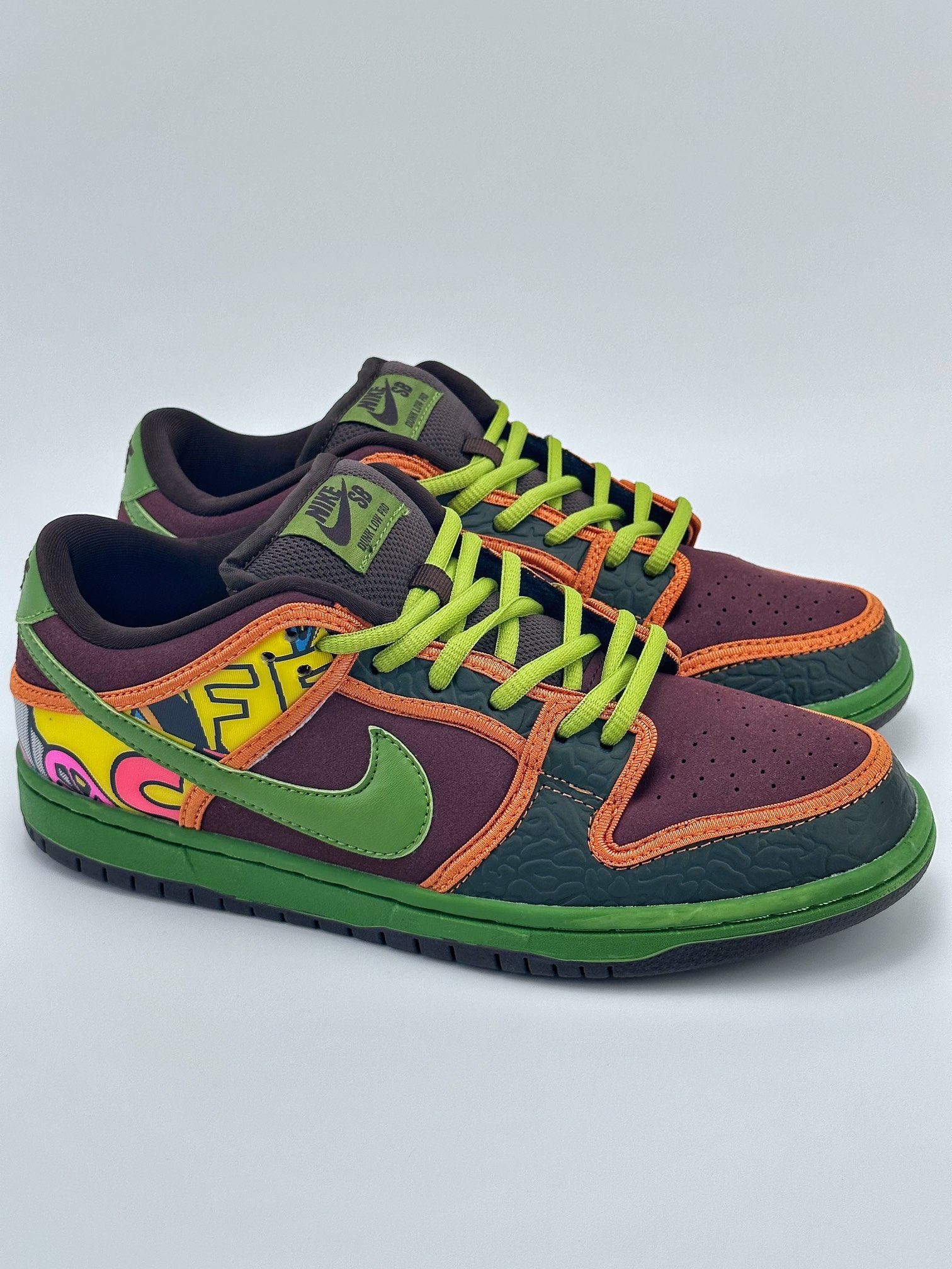 Nike SB Dunk Low De La Soul Green Brown Graffiti 789841-332