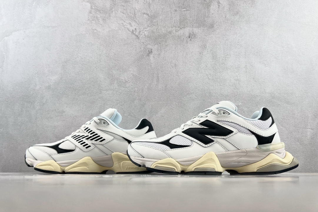 New Balance NB 9060 ”White and Black U9060AAB