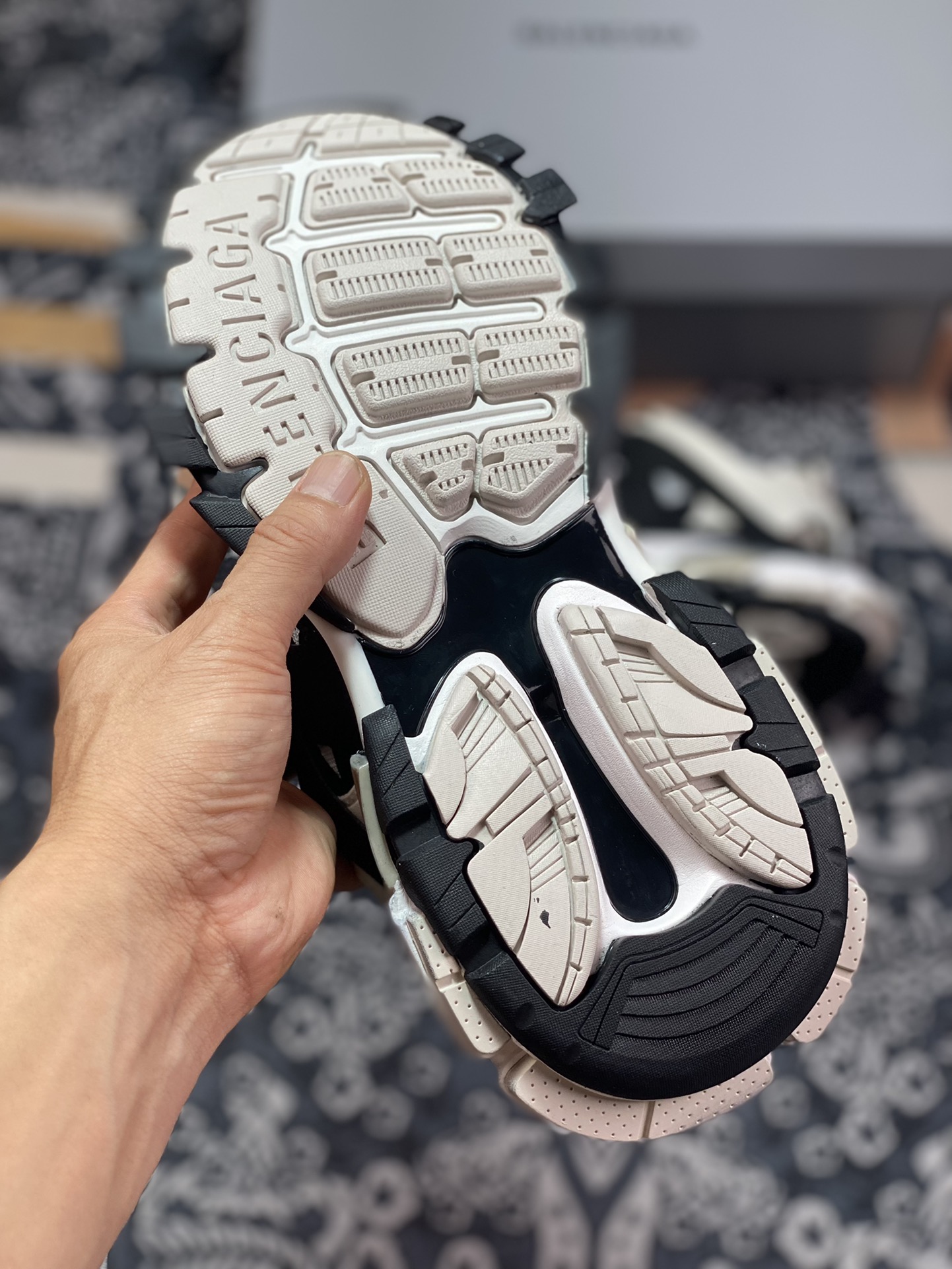 BALENCIAGA Track Trainers 3.0 Retro Wild Running Grandpa Trendy All-match Jogging Shoes ”Off-white Black Gray White” 542023 W3SU5 9791