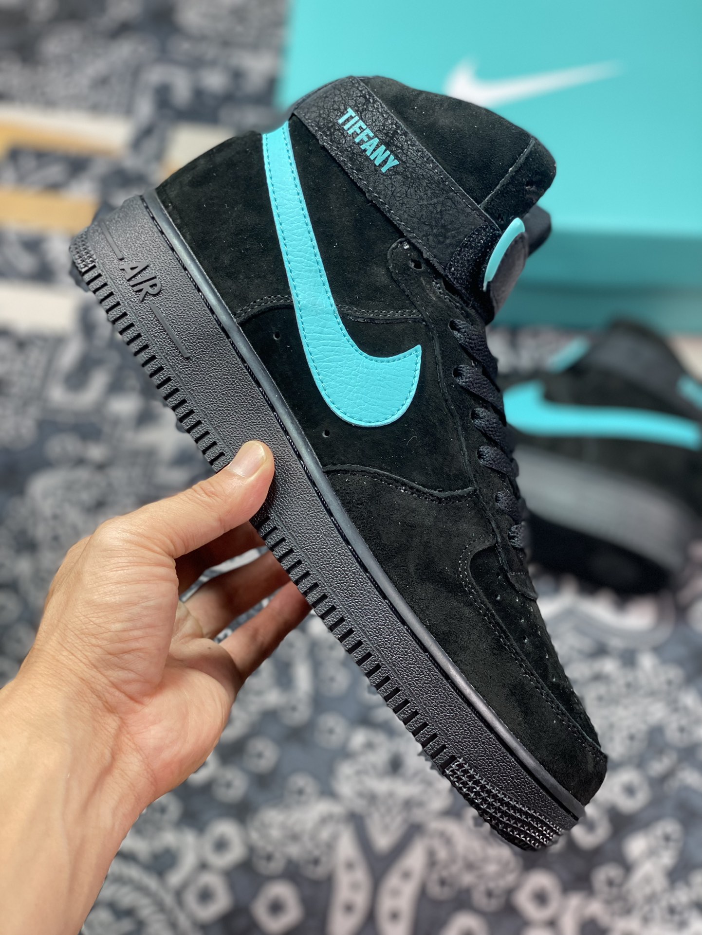 Tiffany & Co. x Nike Air Force 1 High SP ”1837” Air Force One Sneakers ”Suede Black Tiffany Blue” DZ1382-101